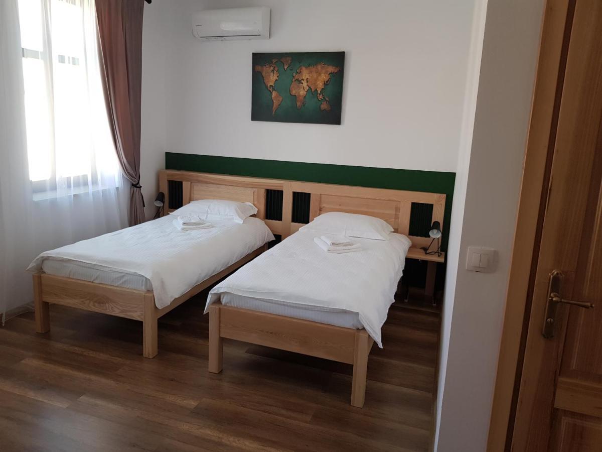 Chic Voyage Hotel Sibiu Exterior foto