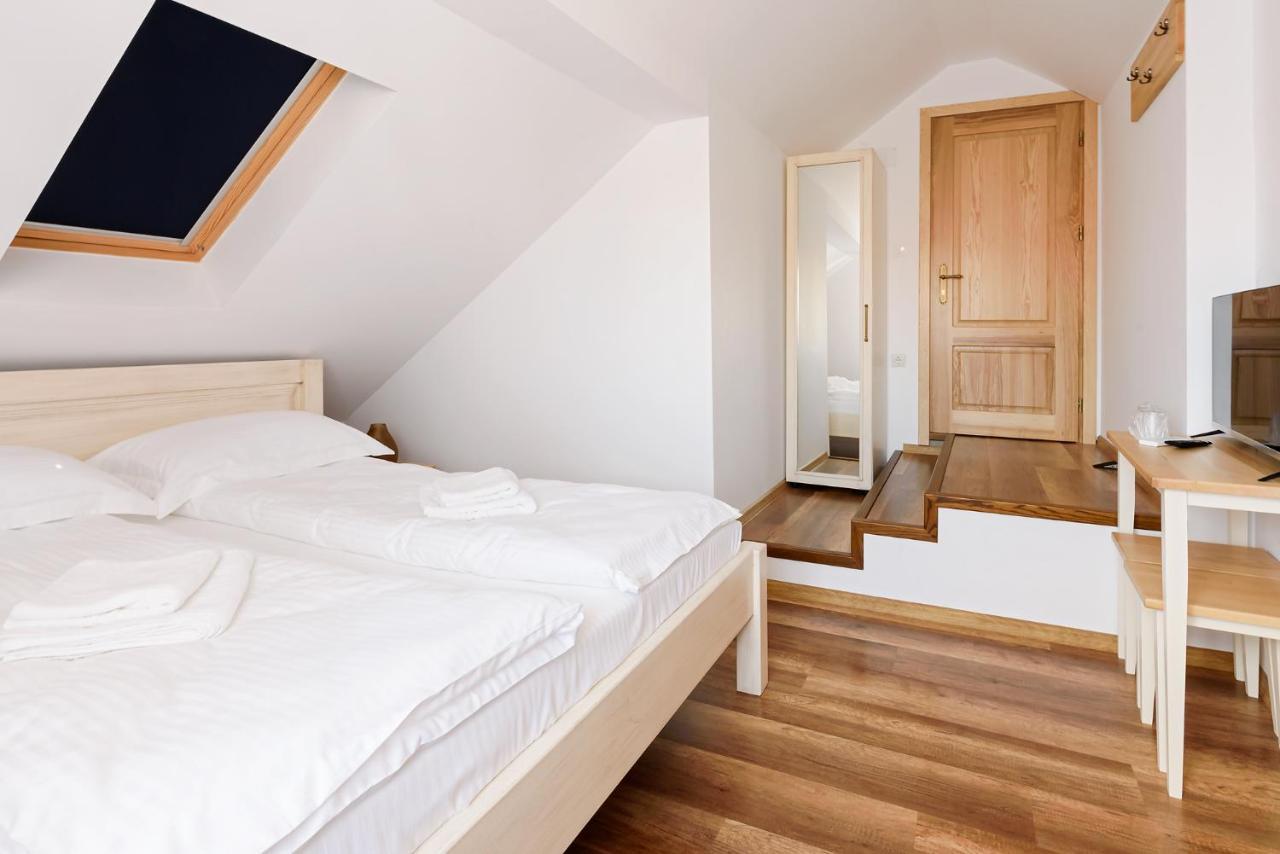 Chic Voyage Hotel Sibiu Exterior foto