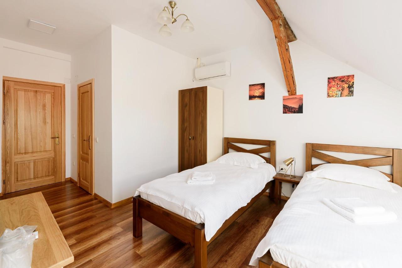 Chic Voyage Hotel Sibiu Exterior foto